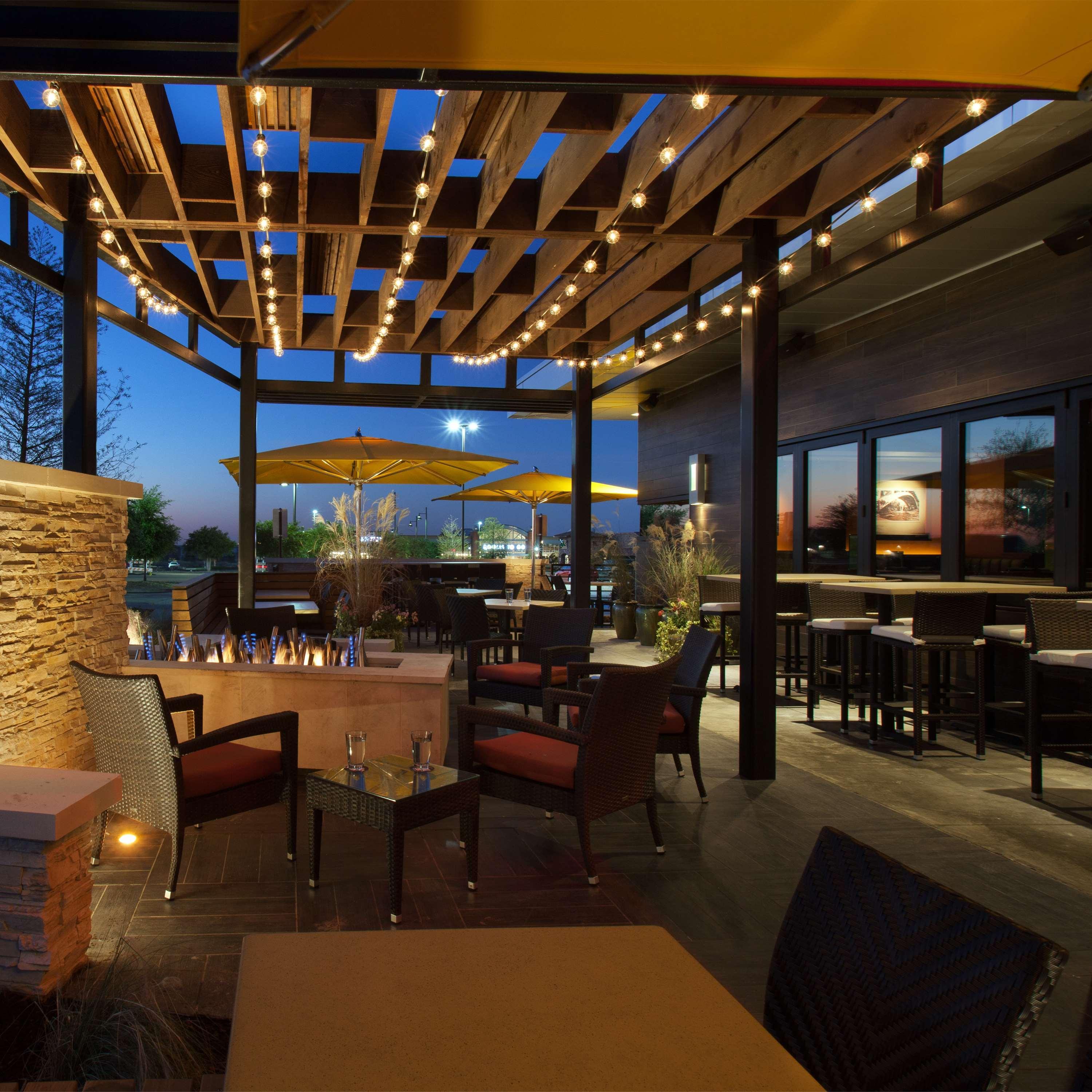 Embassy Suites By Hilton Denton Convention Center Luaran gambar