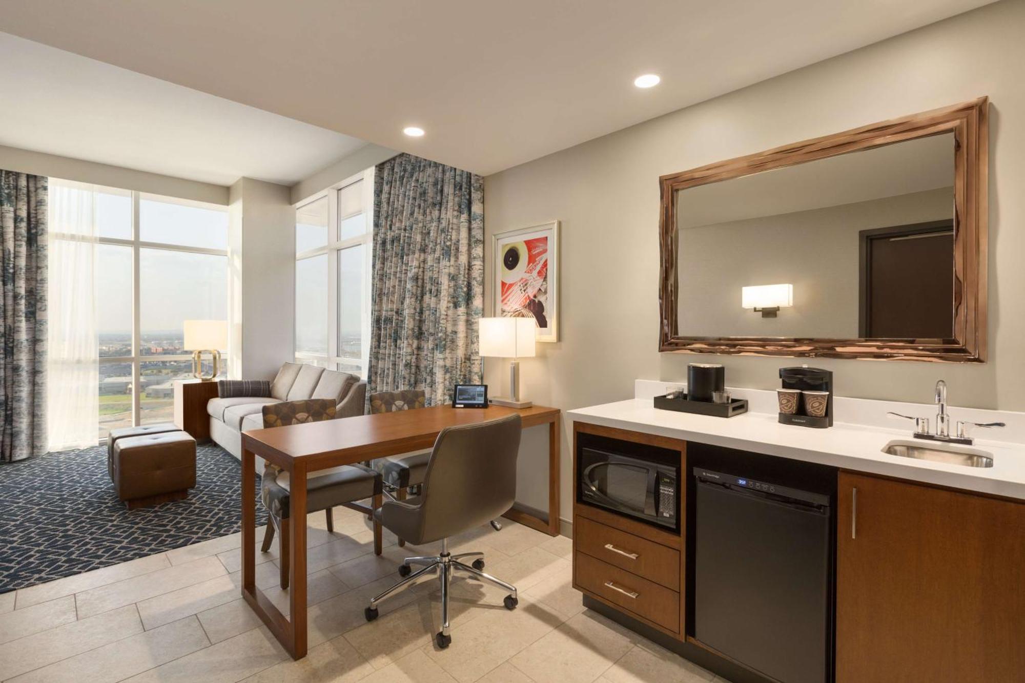 Embassy Suites By Hilton Denton Convention Center Luaran gambar
