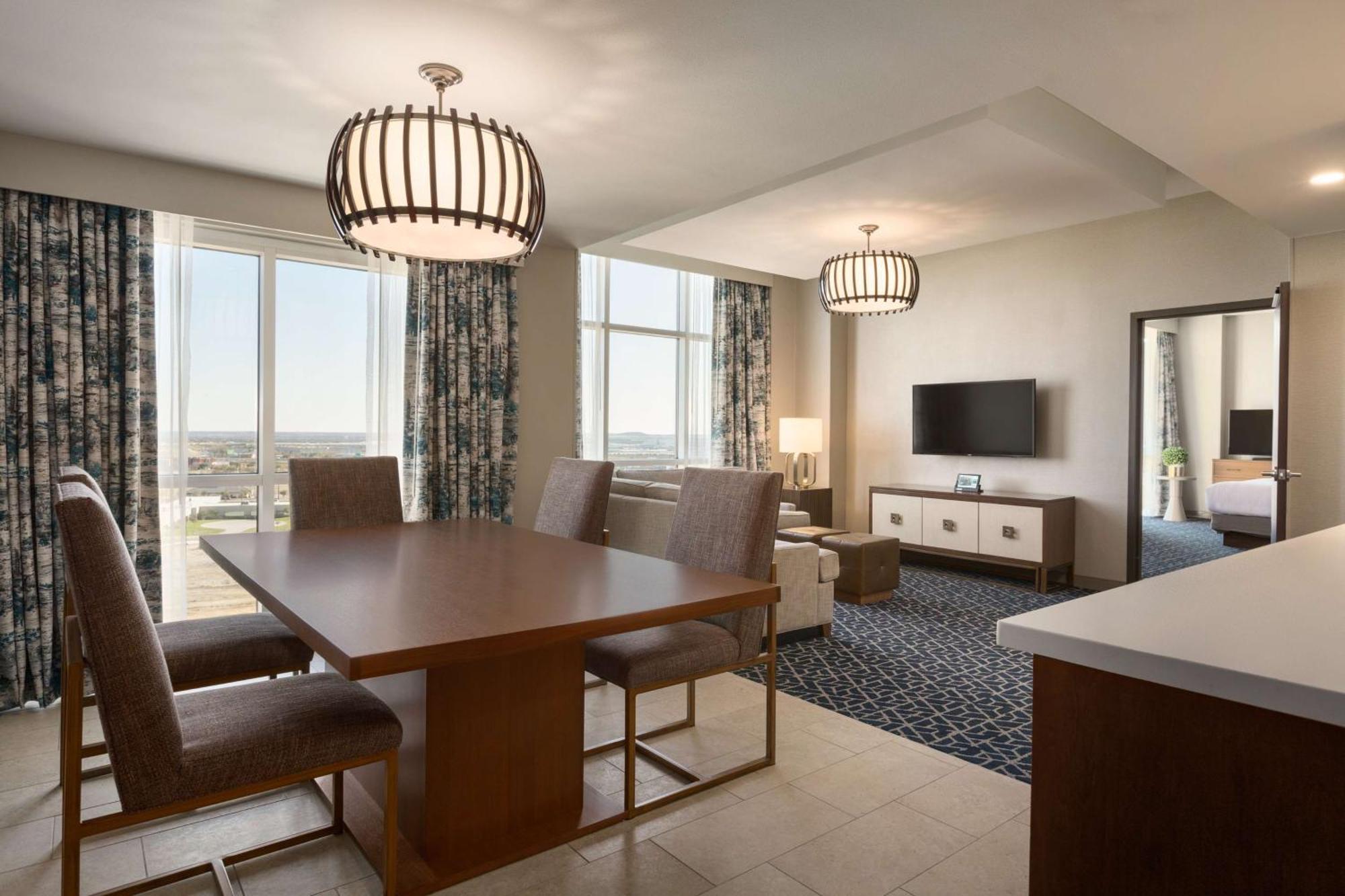 Embassy Suites By Hilton Denton Convention Center Luaran gambar