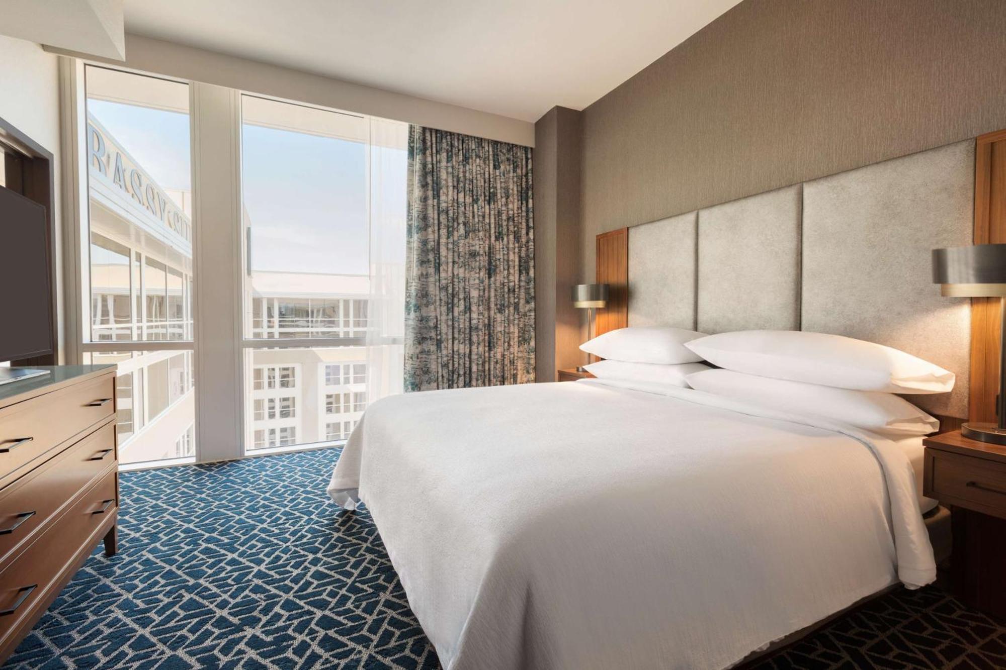 Embassy Suites By Hilton Denton Convention Center Luaran gambar