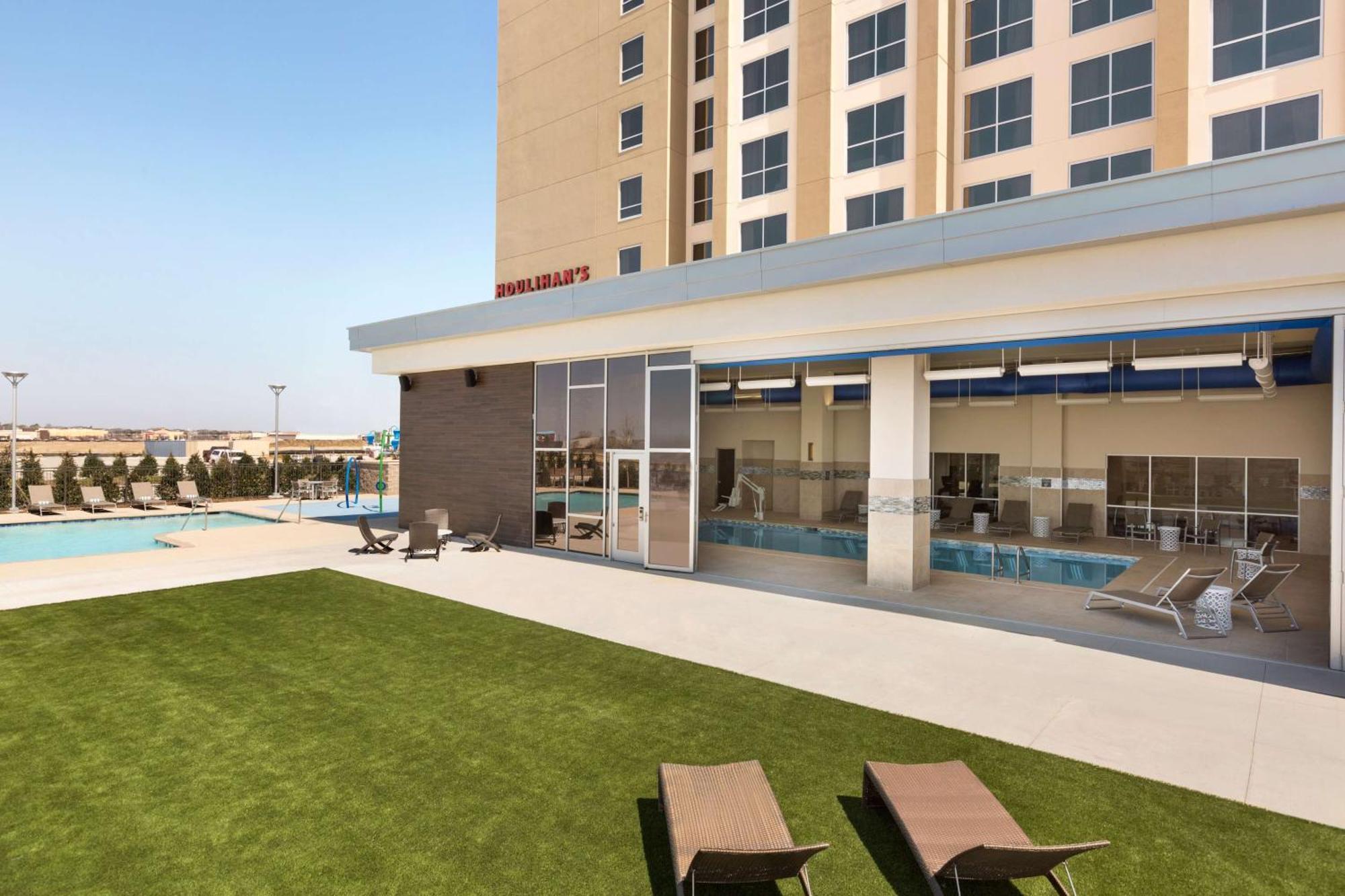 Embassy Suites By Hilton Denton Convention Center Luaran gambar